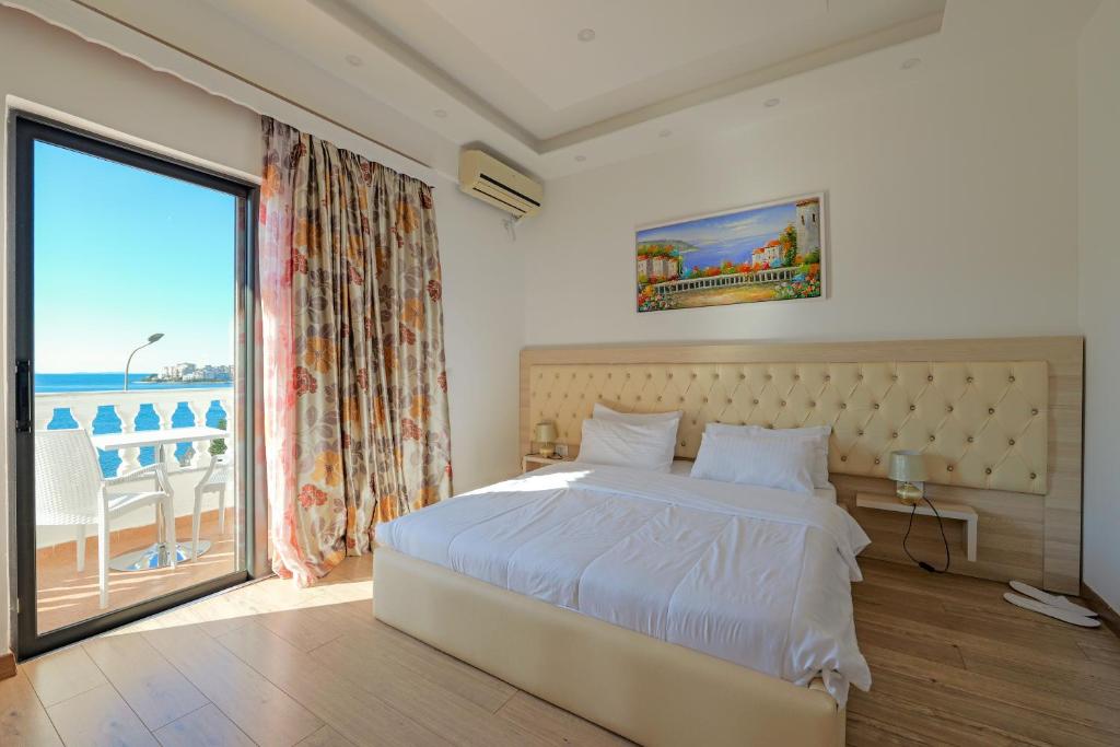 Quadruple Room with Sea View
